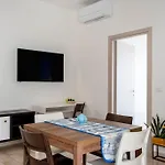 Apartment Mediterranea Apartment - Train&Bas Station 1Minwalk