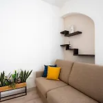 Mediterranea Apartment - Train&Bas Station 1Minwalk * Bari