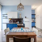 Apartment Mediterranea Apartment - Train&Bas Station 1Minwalk