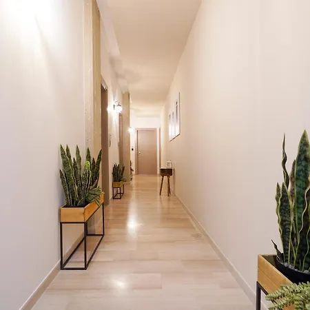 Mediterranea Apartment - Train&Bas Station 1Minwalk *
