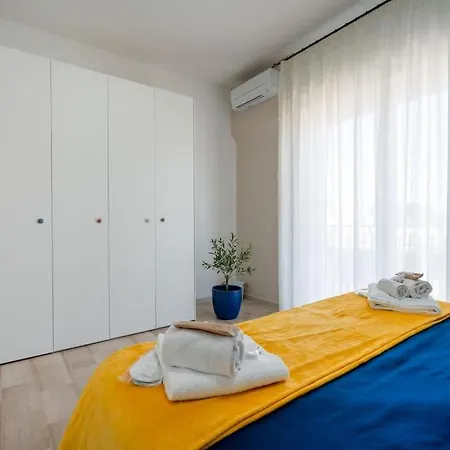 Mediterranea - Train&bas Station 1minwalk Apartment Bari