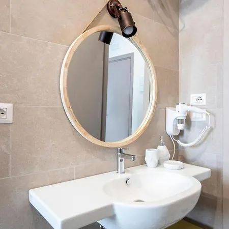 Mediterranea - Train&bas Station 1minwalk Apartment Bari