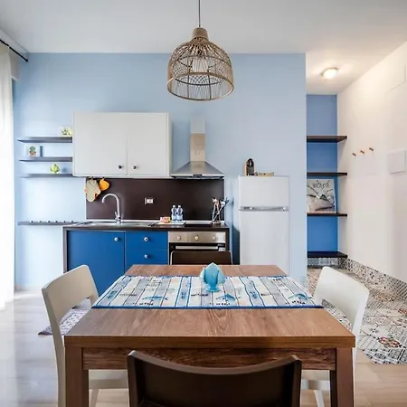 Apartment Mediterranea - Train&bas Station 1minwalk
