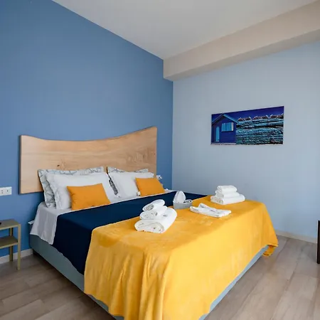 Apartment Mediterranea - Train&bas Station 1minwalk Bari
