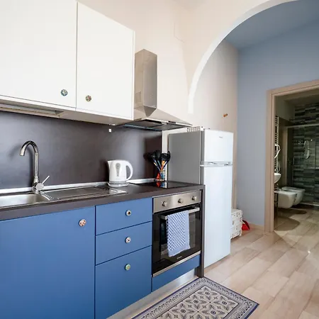 Mediterranea - Train&bas Station 1minwalk Apartment Bari