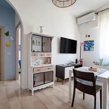Mediterranea - Train&bas Station 1minwalk Apartament Bari